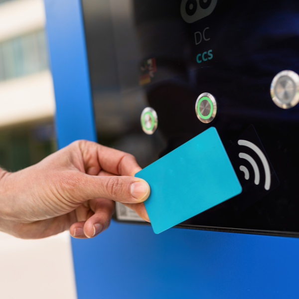 Difference Between Passive and Active RFID | Commport Communications